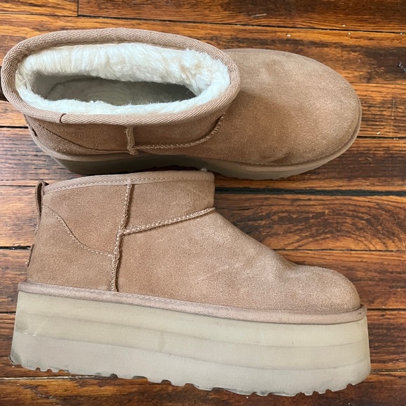 UGG classic ultra mini platform boots 💛 - Picture 5 of 5
